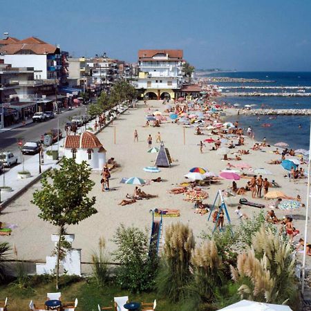 Hotel Naias Paralía Dış mekan fotoğraf